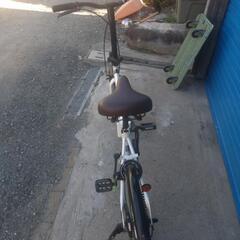 自転車 折りたたみ自転車の画像