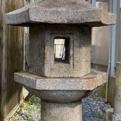 灯篭・庭石差し上げますの画像