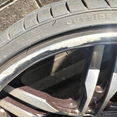 車のパーツ タイヤ、ホイールの画像