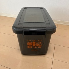 カメラ　レンズ　ガジェット　防湿庫