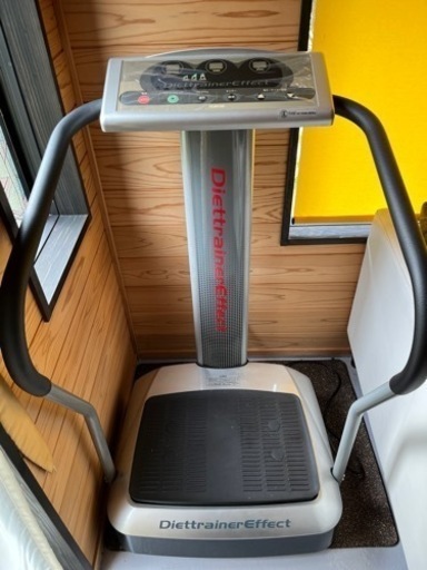 決まりました　フジ医療器　ダイエットトレーナーエフェクト、ブルブルマシン格安でお譲りします。