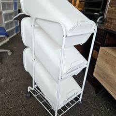 リサイクルショップどりーむ荒田店 No11338　ダストラック　ゴミ箱３個　ワンタッチ開閉の画像