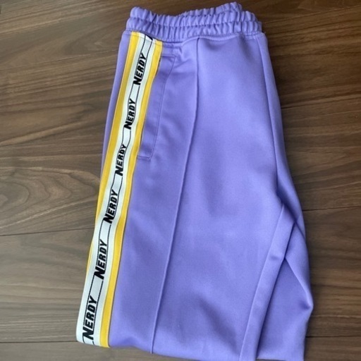 NERDY 紫 セットアップ