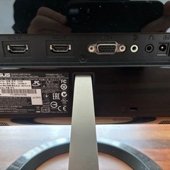 1msの応答速度のフルHD液晶モニターの画像