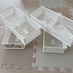 100均　プラスチックケースまとめて