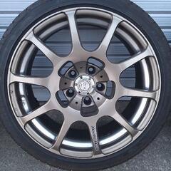 車のパーツ タイヤ、ホイールの画像