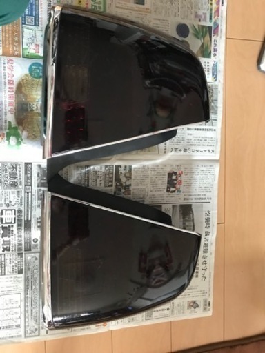 17マジェスタテールランプ