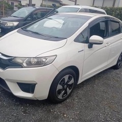 車　HONDA fit 