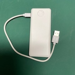 モバイルバッテリー　5000mAh 白