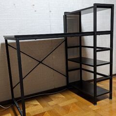 机 収納棚付きの画像