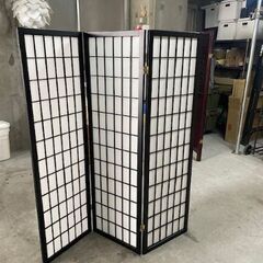 和風衝立3連 黒 パーテーション 新品ですが、ダメージ有り 発送...