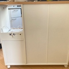 食器棚　電子レンジ　炊飯器置きの画像
