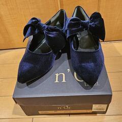 オシャレウォーカー ベルベット リボン パンプスの画像