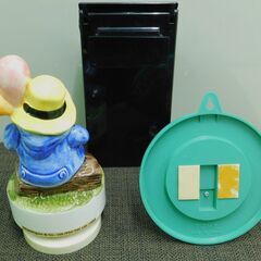 パディントンのオルゴール、ミッキー＆ミニーの小物（郵便物）入れ、ドナルドダックの呼鈴の画像
