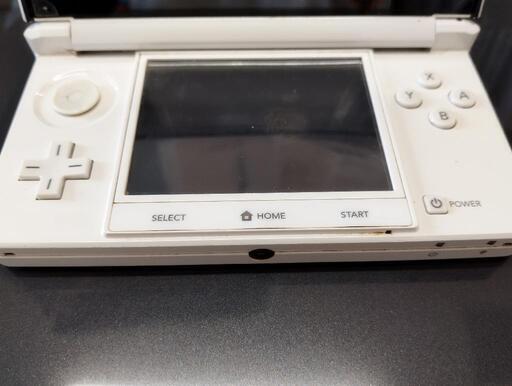 3DS  色は白　　汚れあり