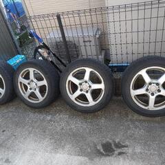 車のパーツ タイヤ、ホイールの画像