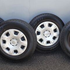 ハイエース 200系 8型 純正タイヤ4本セット 新車外し ハイエース純正タイヤ 新車外し 4本セット