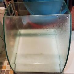 アクアリュウム水槽 幅30cm、高さ30cm、間口幅15cmの画像