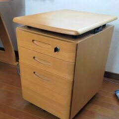 引き出しキャビネット　ワゴン　キャスター付き