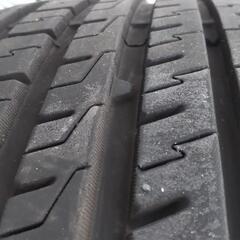 車のパーツ タイヤ、ホイールの画像