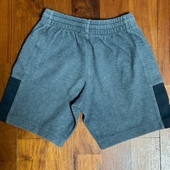 NIKE KIDS ハーフパンツ　120サイズの画像