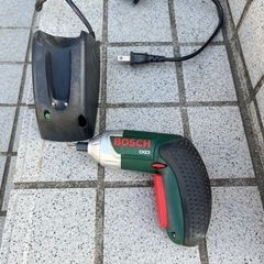 BOSCH  充電式ドライバードリルの画像