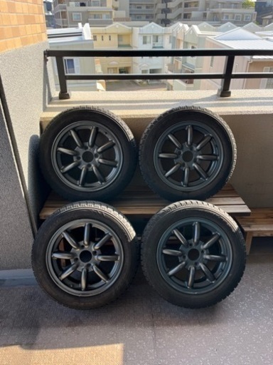 車のパーツ タイヤ、ホイール