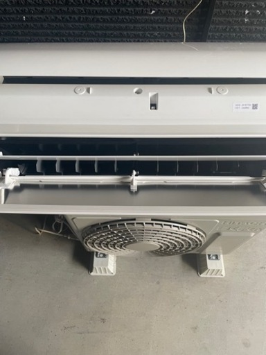 エアコンHITACHI白くま2.2kW2023年