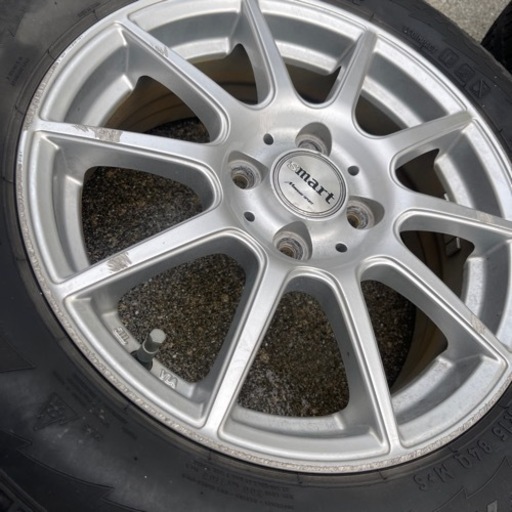 車のパーツ タイヤ、ホイール