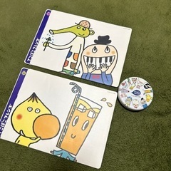でこぼこフレンズ　シールと缶