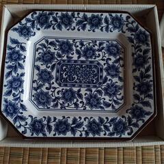 青花　八角形　大皿28.5㎝×32.5㎝の画像