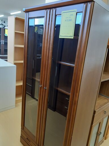 お値下げ致しました【U1121】★本棚  ガラス扉