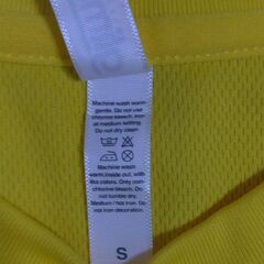 Ｔシャツ　イエロー　Ｓサイズ　の画像