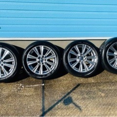 車のパーツ タイヤ、ホイール