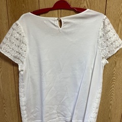 カーディガンとシャツの画像