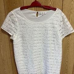 カーディガンとシャツの画像