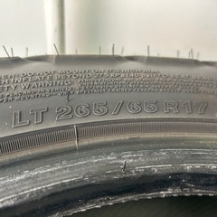 値下げ 夏タイヤ　265/65r17 新車取外しの画像