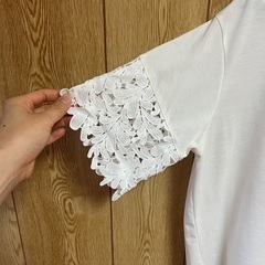 お花のシャツの画像
