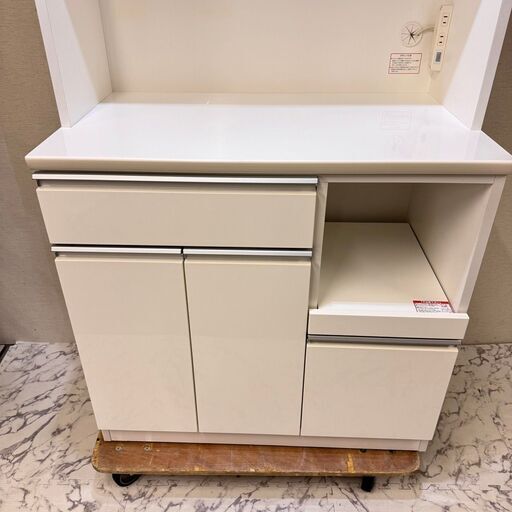 W 16957  NITORI キッチンボード 3枚ガラス扉 レジェーム   ◆大阪市内・東大阪市他 5,000円以上ご購入で無料配達