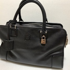 LOEWE ロエベ　アマソナ　黒色レザー　アナグラム型押し　カデ...