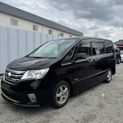 セレナHYBRID　ハイウェイスター②