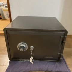 金庫　