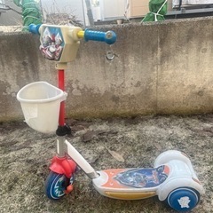 ウルトラマン　キックボード
