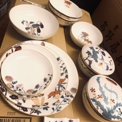 韓国　高級陶磁器　草虫図