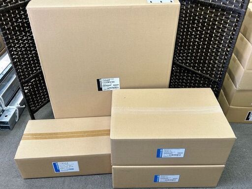 ■未使用　未開封品■岩崎電気　LEDioc FLOOD ZEST （レディオック　フラッド　ゼスト）LED照明器具 E32202W/N-0001 ■スポーツ施設等■投光器■LED電源装置　■高照明率フード×２有り■