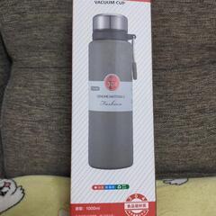 水筒 1リットル 保温 保冷 ステンレス アイボリー ウォーターボトル 大容量の画像