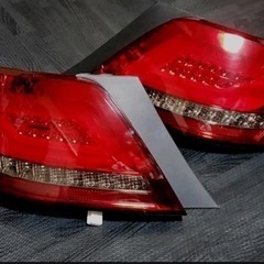 マークx120 テールランプ 社外品