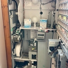  自動食券機TICKET VENDING MACHINE VT-G10M 中古券売機の画像