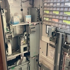  自動食券機TICKET VENDING MACHINE VT-G10M 中古券売機の画像