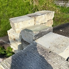 中古　大谷石 300mmの画像